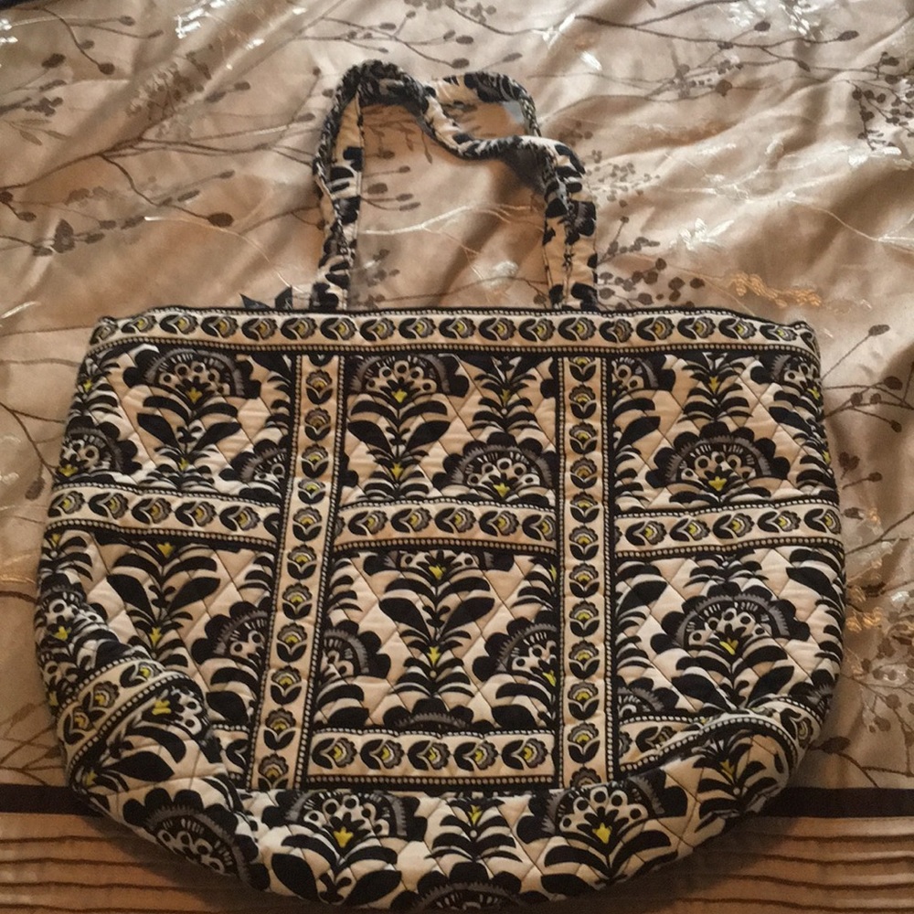 Vera Bradley tote
